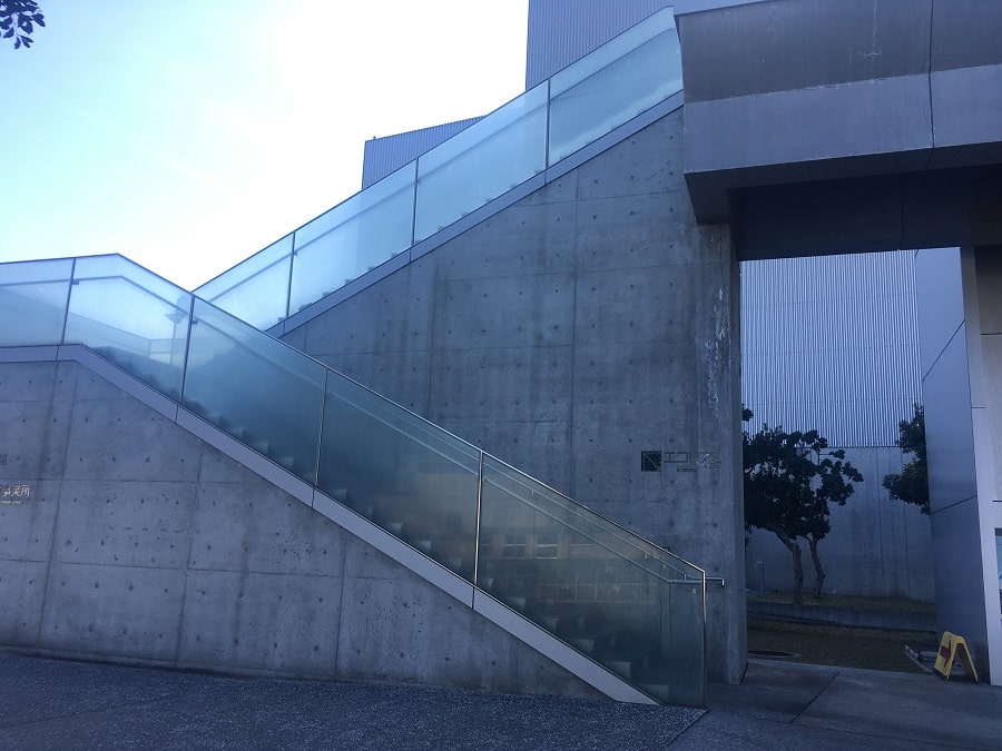 広島市環境局中工場「エコリアム」の入口