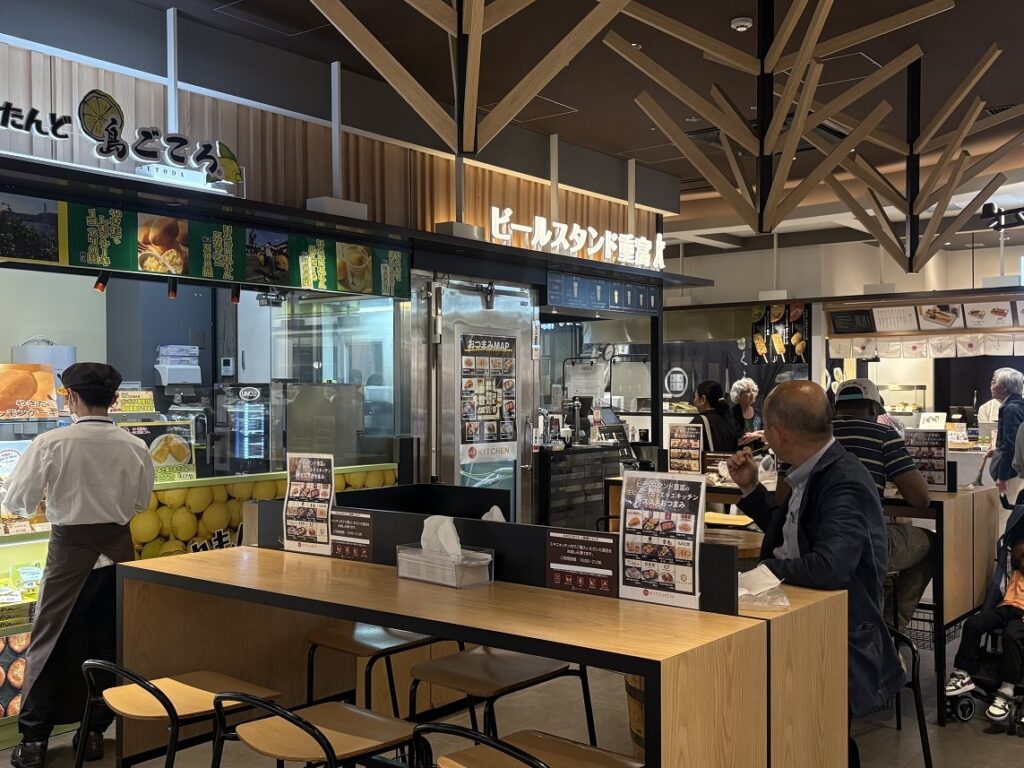 広島駅の立ち飲み立ち食いができるスペース